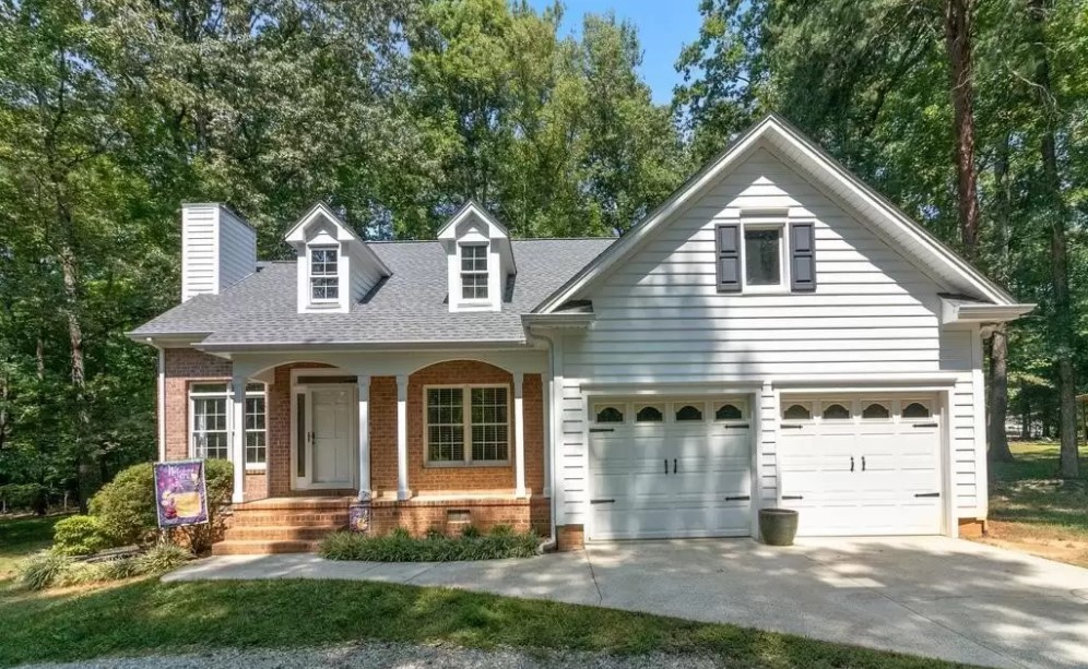 Keep the Green Realty Real Estate Company in Alamance, NC Mebane, NC