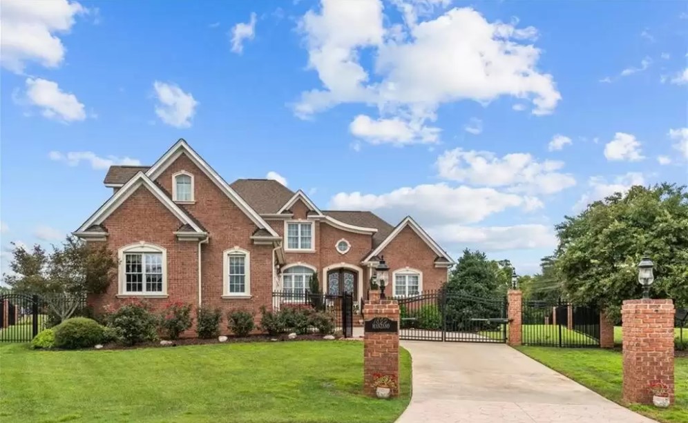 Keep the Green Realty Real Estate Company in Alamance, NC Mebane, NC